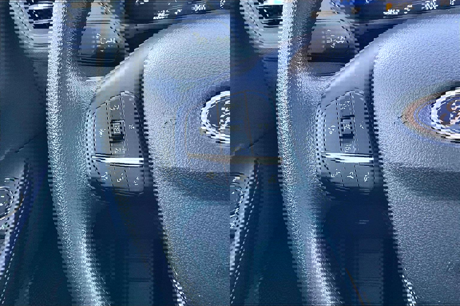 Used 2025 Ford Escape Active image 17