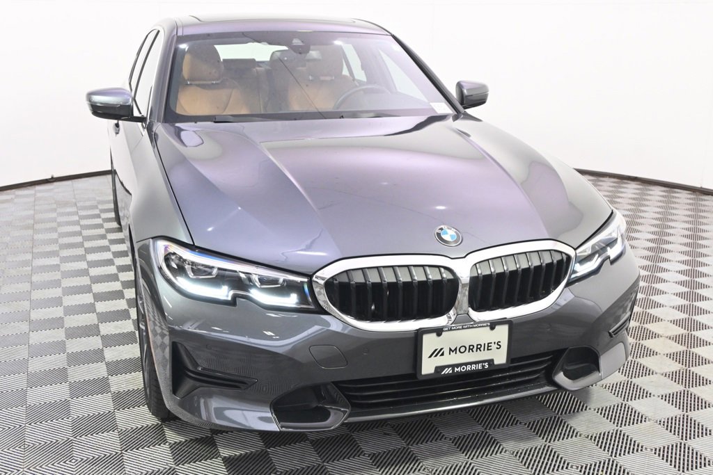Used 2022 BMW 330i xDrive Sedan w/ Driving Assistance Package image 9