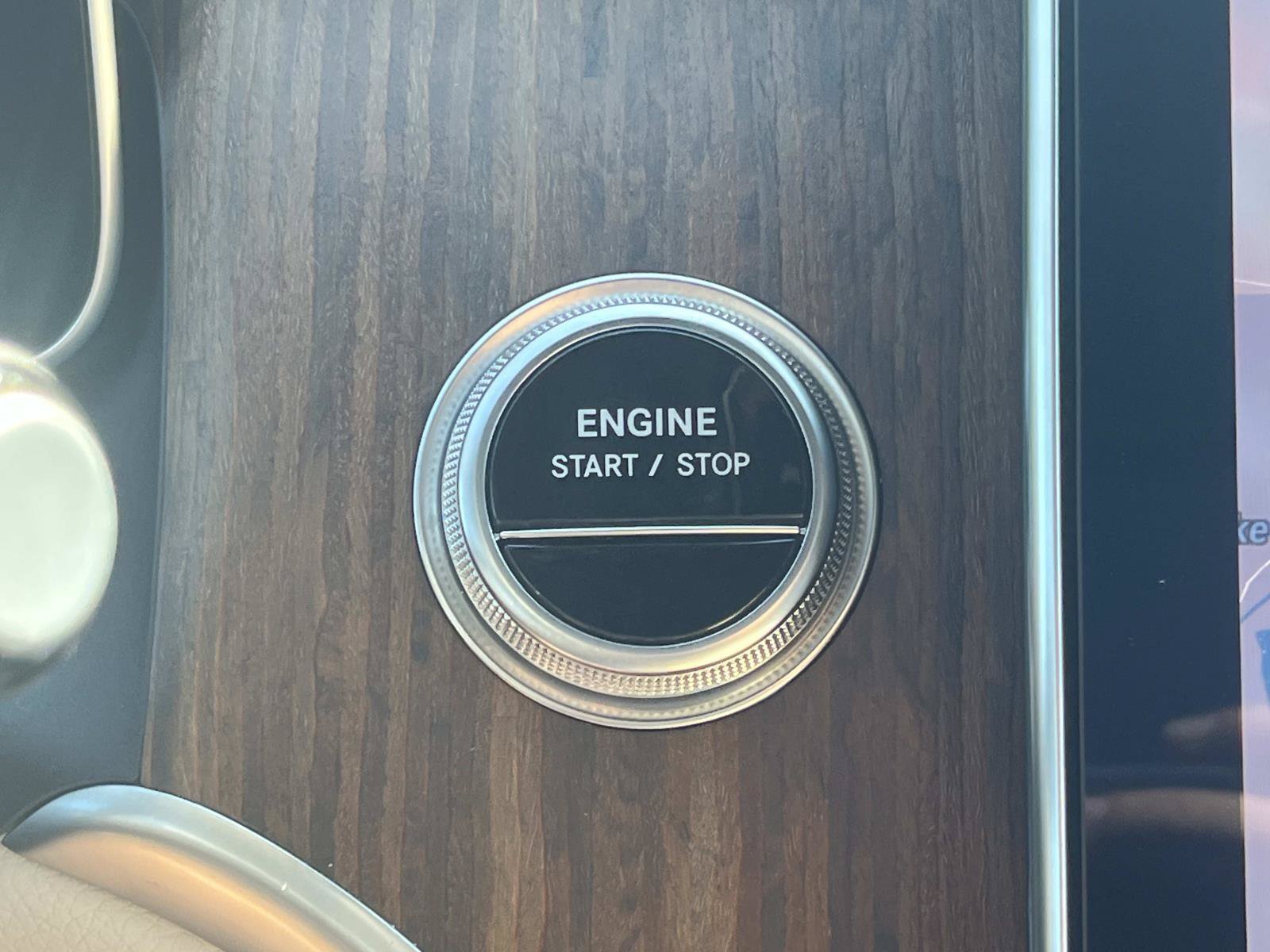 Certified 2025 Mercedes-Benz GLC 350e 4MATIC image 37