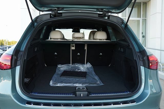 New 2026 Mercedes-Benz GLC 300 image 8