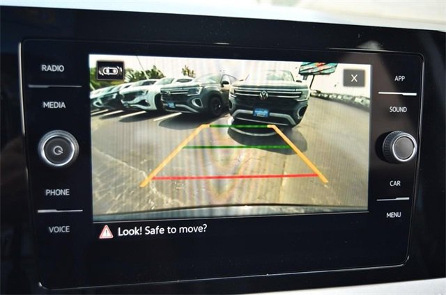 New 2025 Volkswagen Taos SE image 12