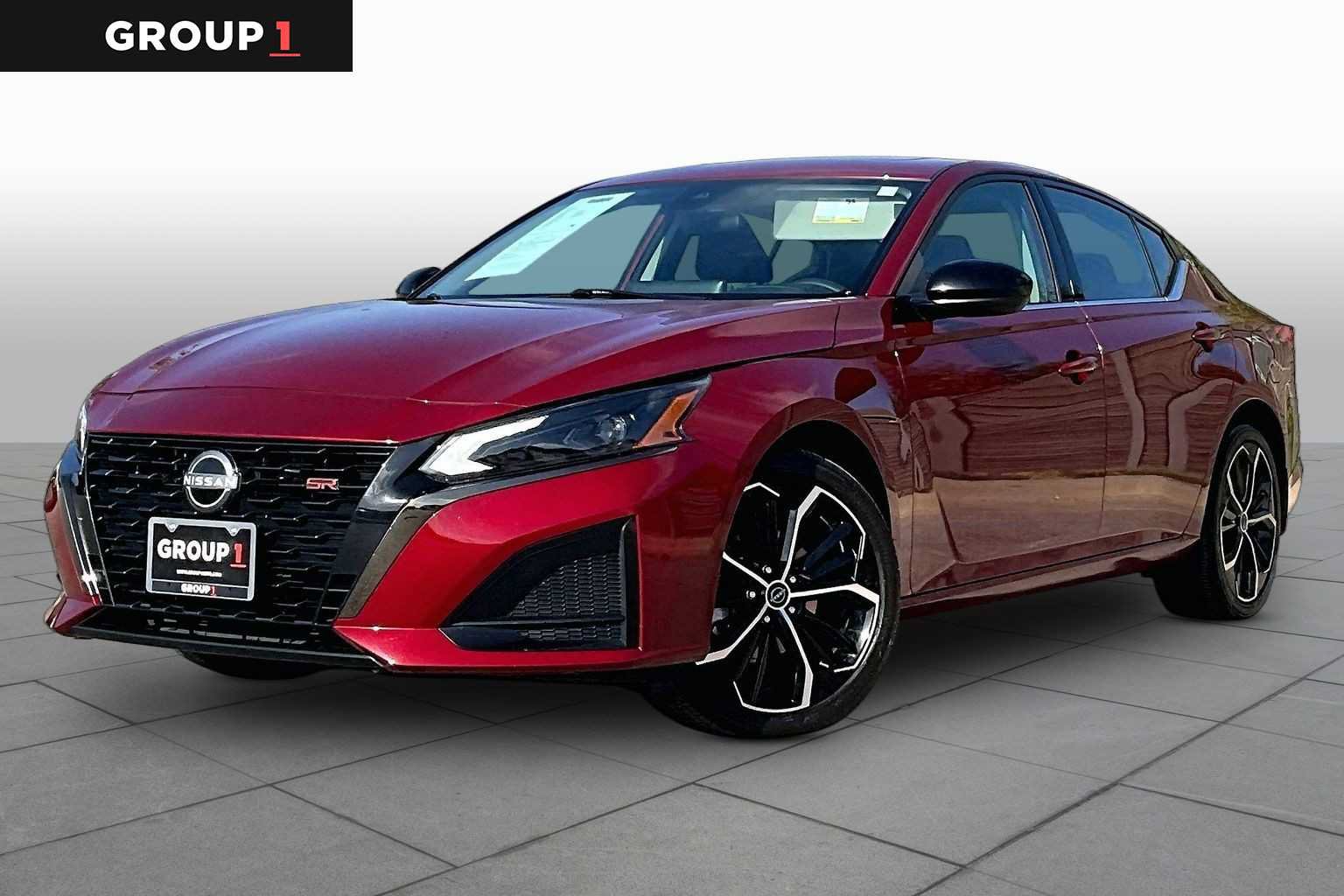 Certified 2025 Nissan Altima 2.5 SR w/ SR Premium Package AWD/4WD image 1