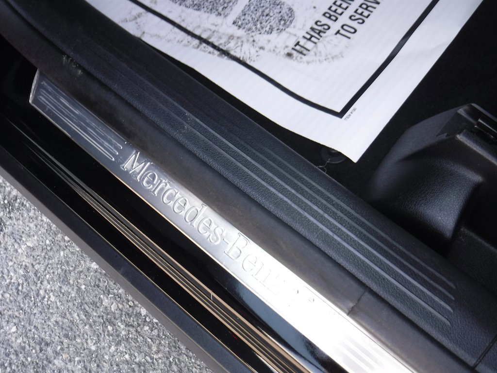 Used 2023 Mercedes-Benz GLB 250 image 28