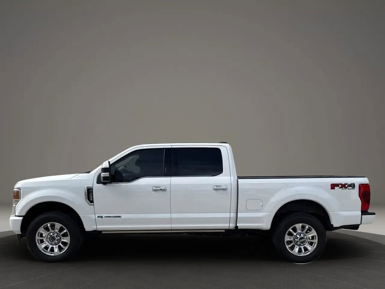 Used 2020 Ford F250 Limited AWD/4WD image 2