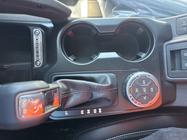 New 2026 Ford Bronco Outer Banks w/ Sasquatch Package AWD/4WD image 19