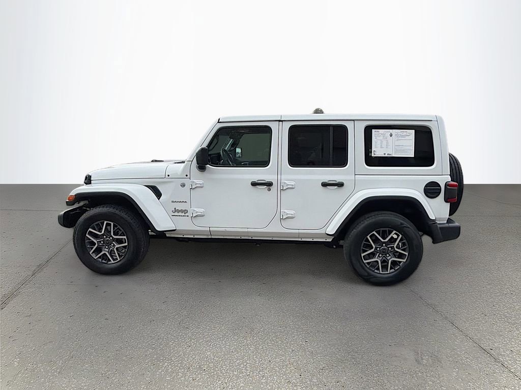 Used 2024 Jeep Wrangler Sahara image 7