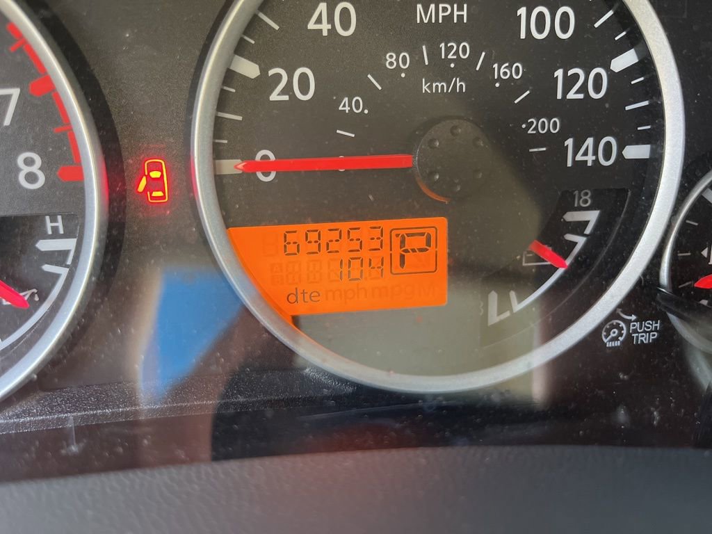 Used 2016 Nissan Frontier SL image 5