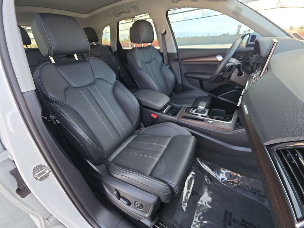 Used 2023 Audi Q5 2.0T Prestige image 29