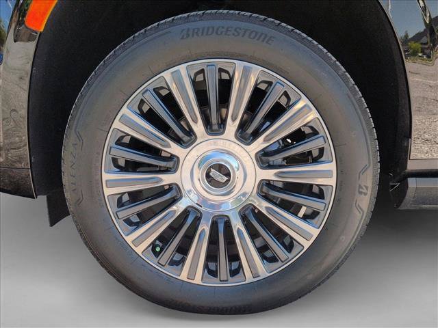 Used 2022 Cadillac Escalade Premium Luxury Platinum w/ Heavy-Duty Trailer Package AWD/4WD image 27