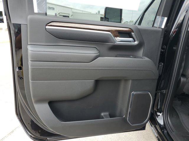 New 2026 GMC Sierra 3500 SLE w/ Preferred Package image 16