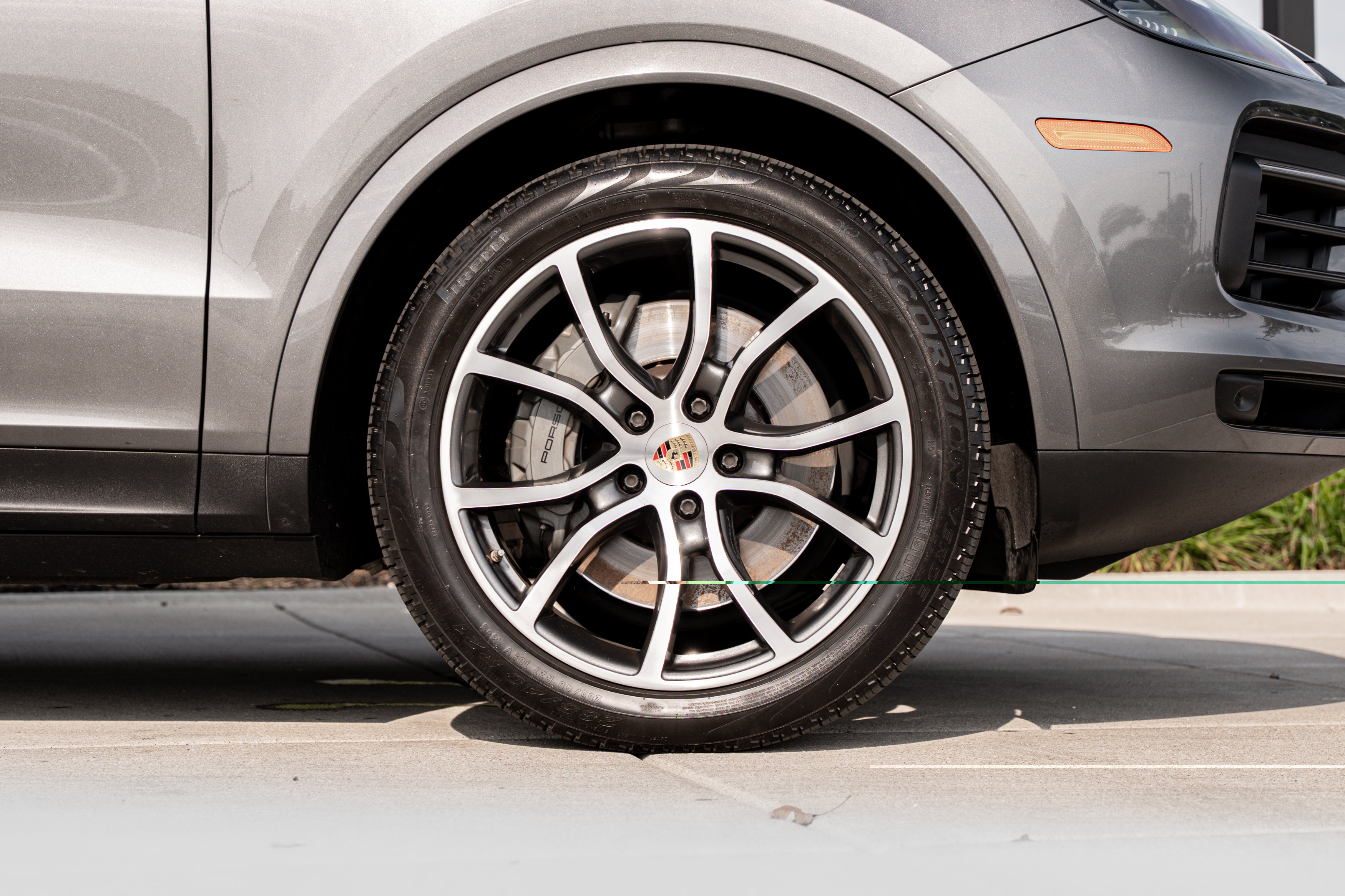 Used 2019 Porsche Cayenne S AWD/4WD image 30