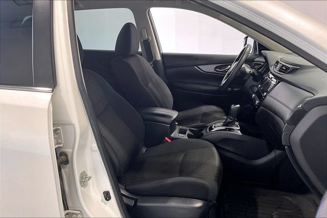 Used 2019 Nissan Rogue S FWD image 35