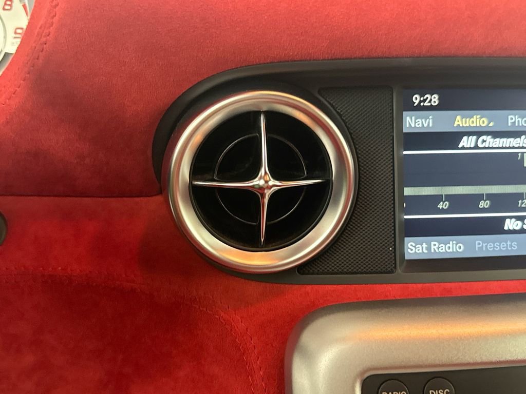 Used 2011 Mercedes-Benz SLS AMG Coupe image 27