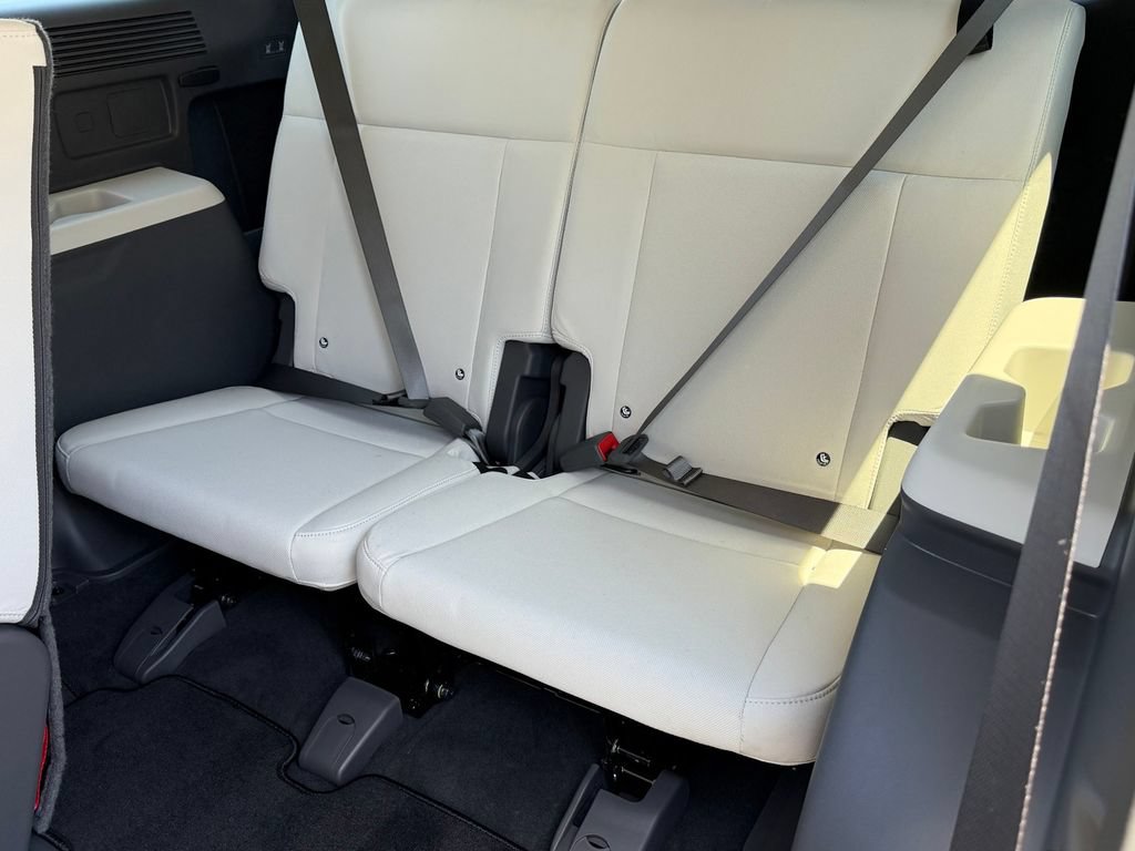 Used 2026 Hyundai Santa Fe SE FWD image 22