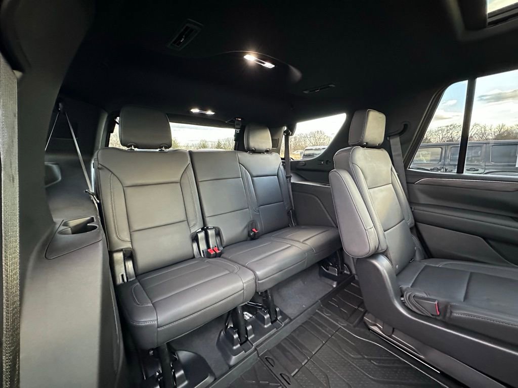 Used 2023 Chevrolet Tahoe Z71 w/ Luxury Package image 20