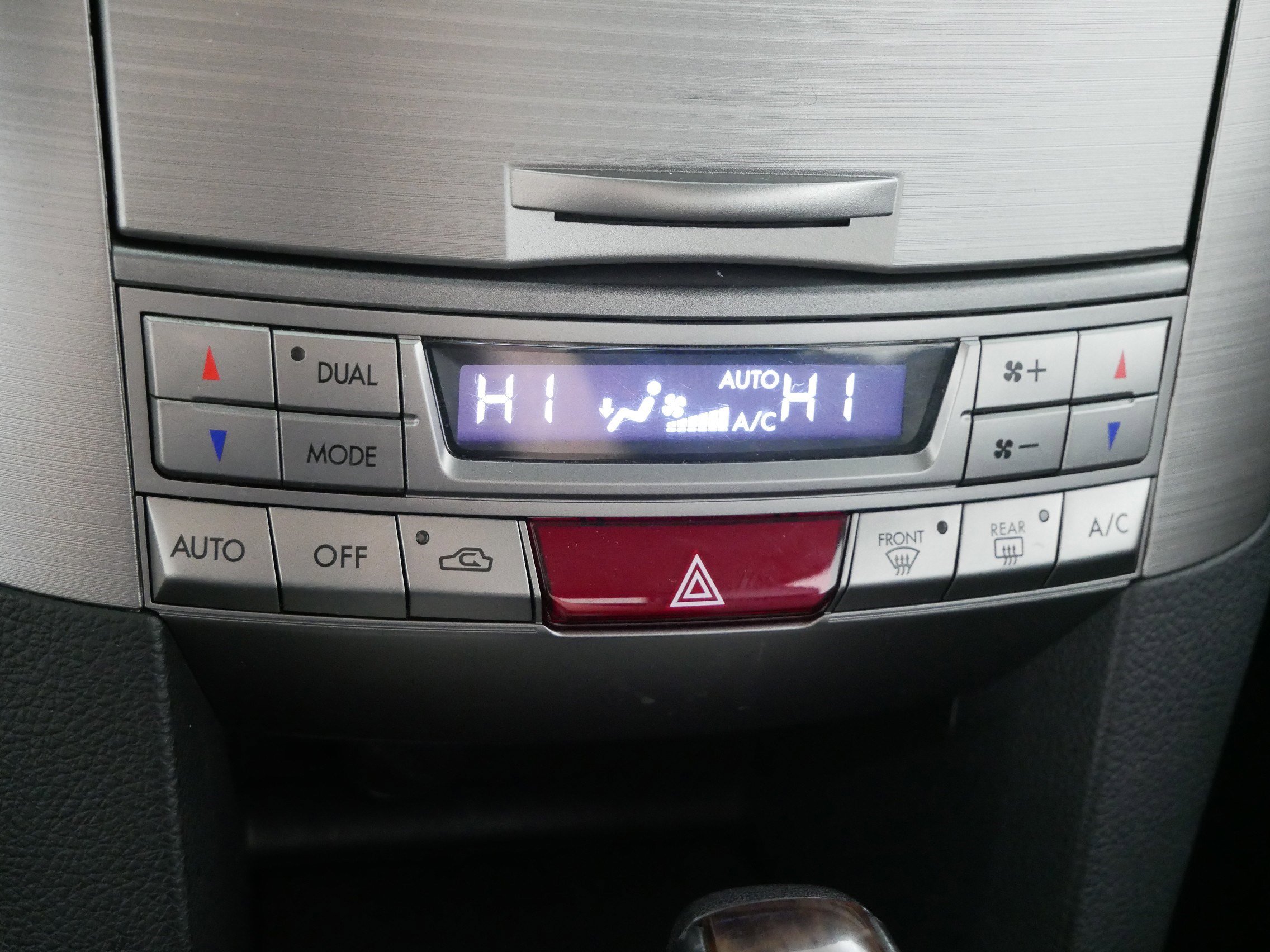 Used 2014 Subaru Legacy 2.5i Limited w/ Moonroof Package image 23