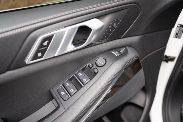 Used 2019 BMW X5 xDrive40i w/ Parking Assistance Package image 19