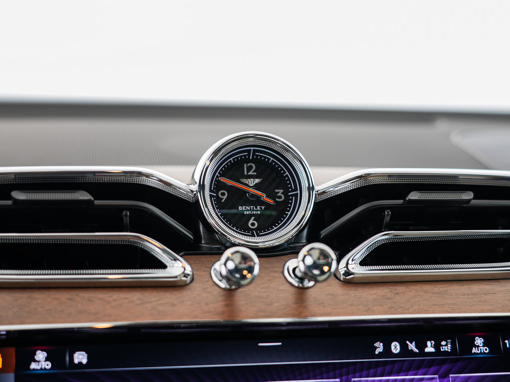 Certified 2023 Bentley Bentayga AWD/4WD image 24