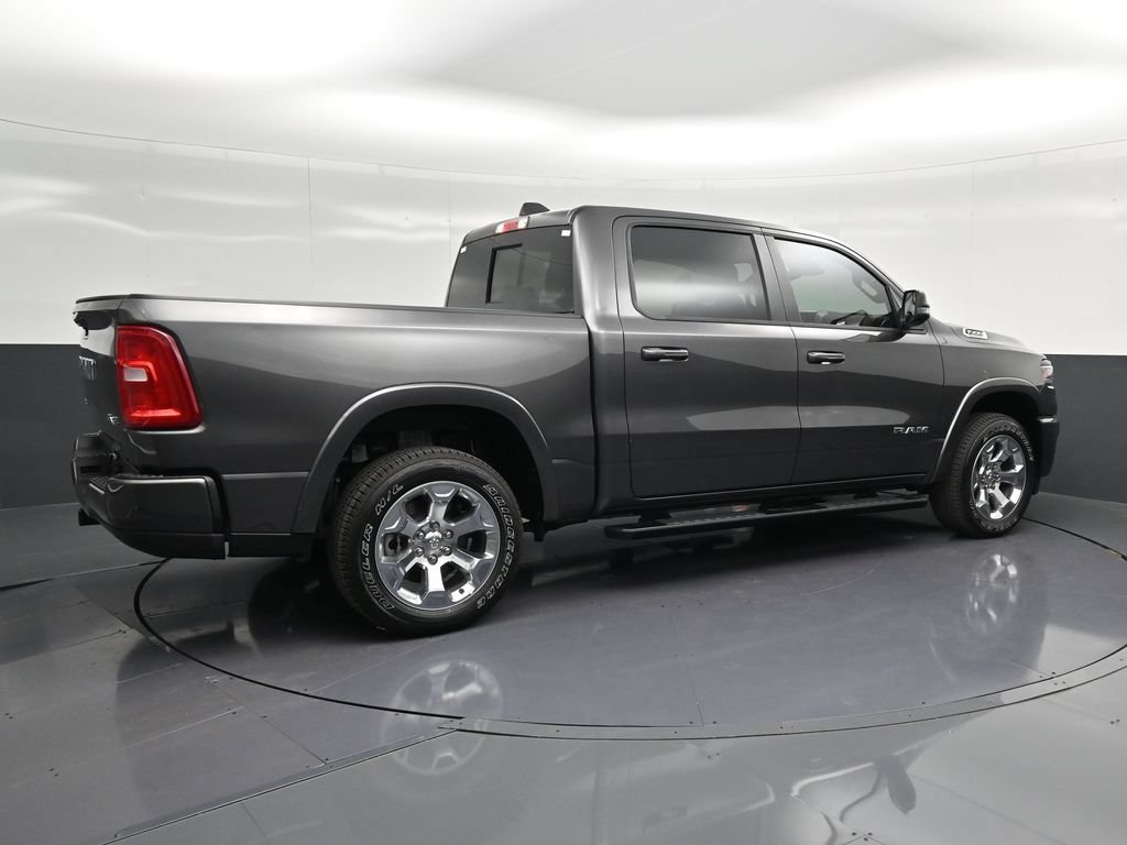 Used 2025 RAM 1500 Big Horn AWD/4WD image 3