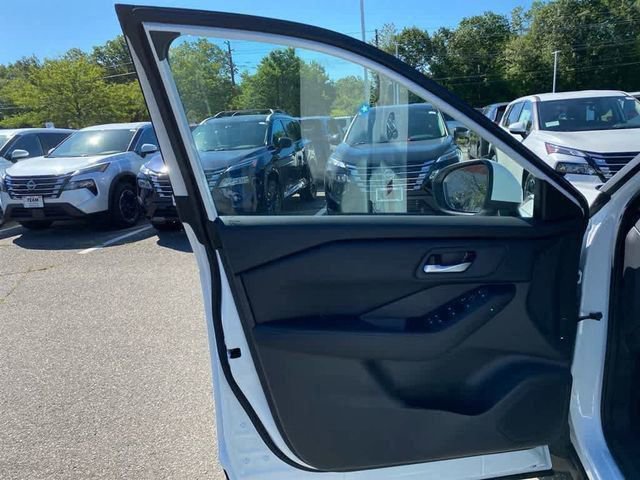 New 2026 Nissan Rogue SV image 9