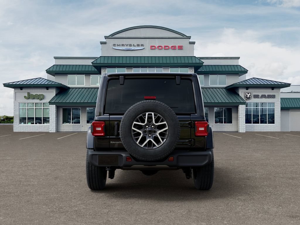 Used 2026 Jeep Wrangler Unlimited Sahara AWD/4WD image 7