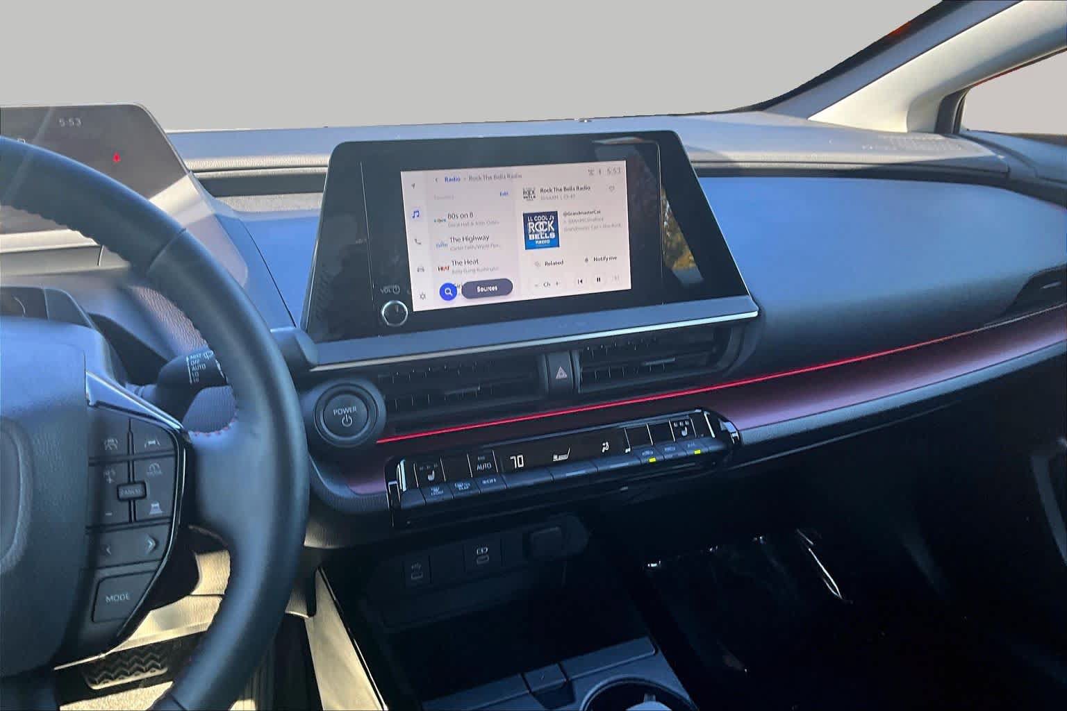 Used 2024 Toyota Prius Prime FWD image 6