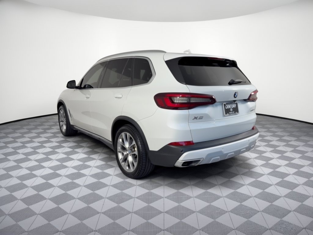 Used 2022 BMW X5 xDrive40i w/ Luxury Seating Package AWD/4WD image 3