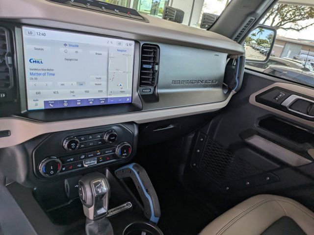 Used 2022 Ford Bronco Wildtrak image 18