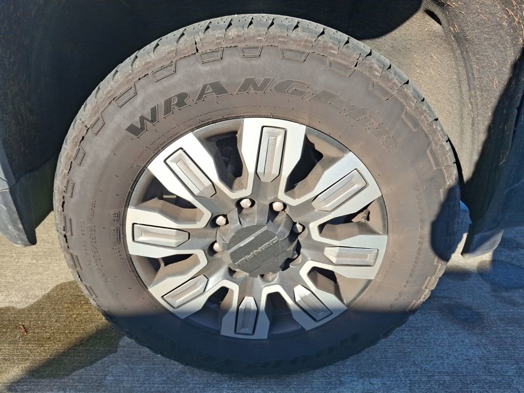 Certified 2024 GMC Sierra 3500 Denali w/ Denali Reserve Package image 4