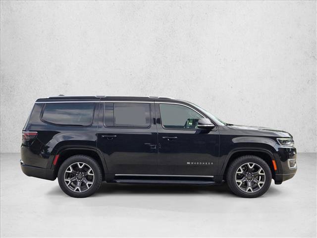 Used 2024 Jeep Wagoneer Series III AWD/4WD image 4