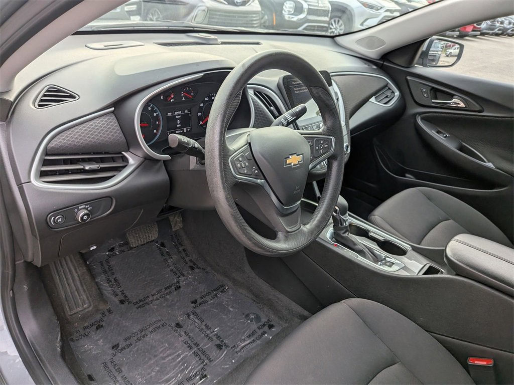 Used 2024 Chevrolet Malibu LT image 15