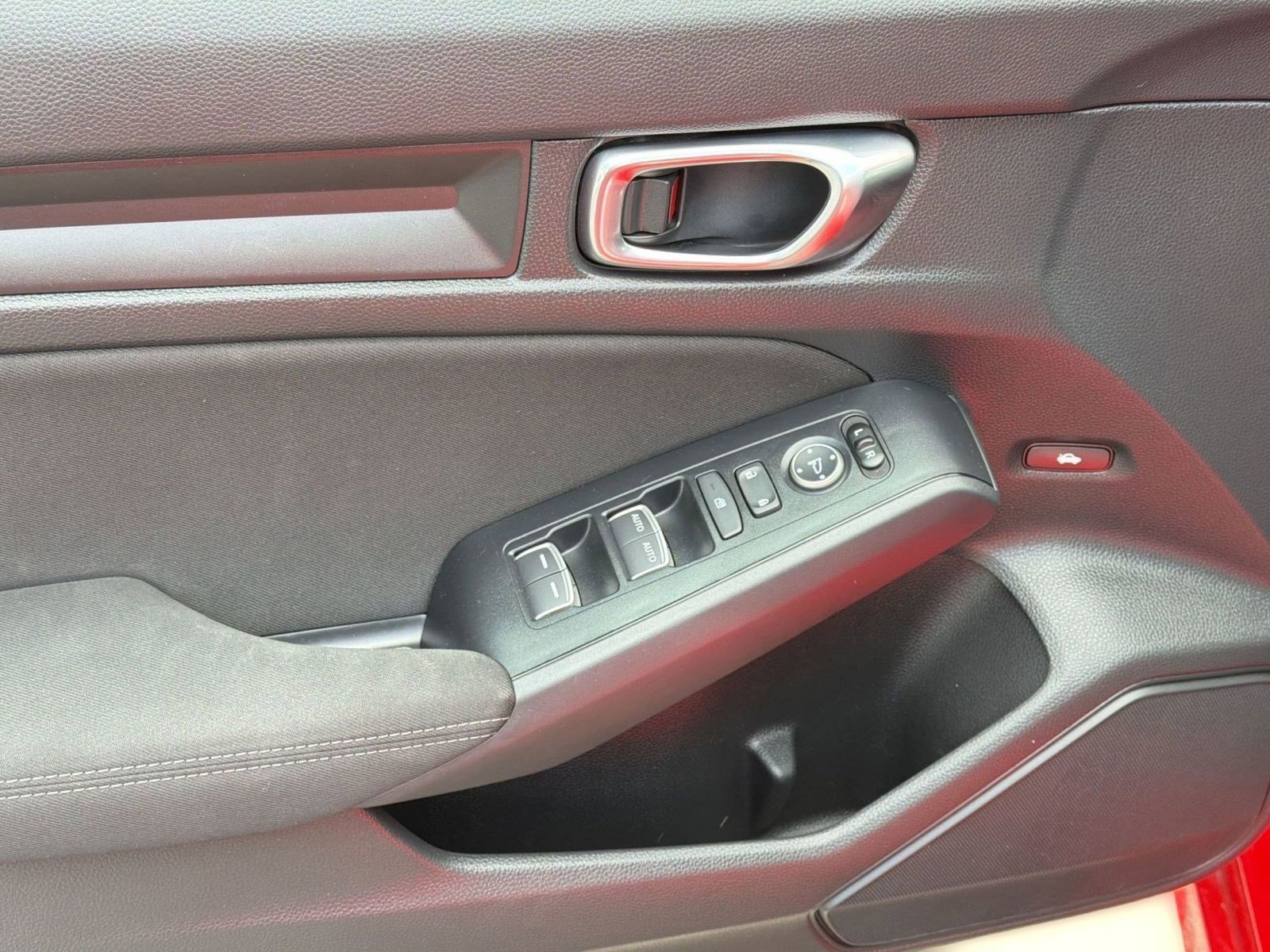 Used 2025 Honda Civic Sport image 13