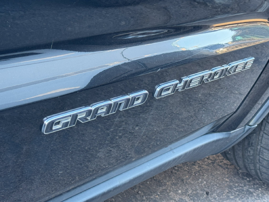 Used 2017 Jeep Grand Cherokee Limited RWD image 19