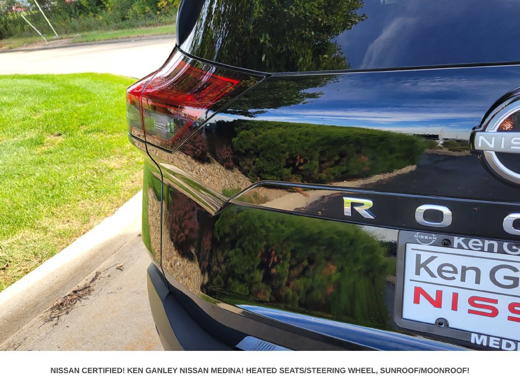 Certified 2023 Nissan Rogue SV w/ SV Premium B Package AWD/4WD image 16