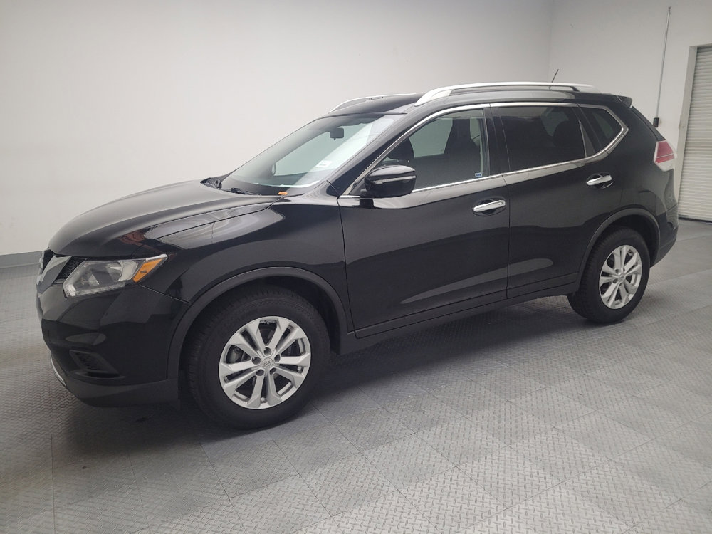 Used 2015 Nissan Rogue SV FWD image 2