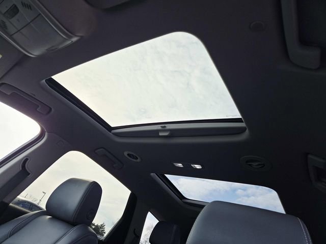 Used 2021 Buick Enclave Premium w/ Sun and Sites Package image 6