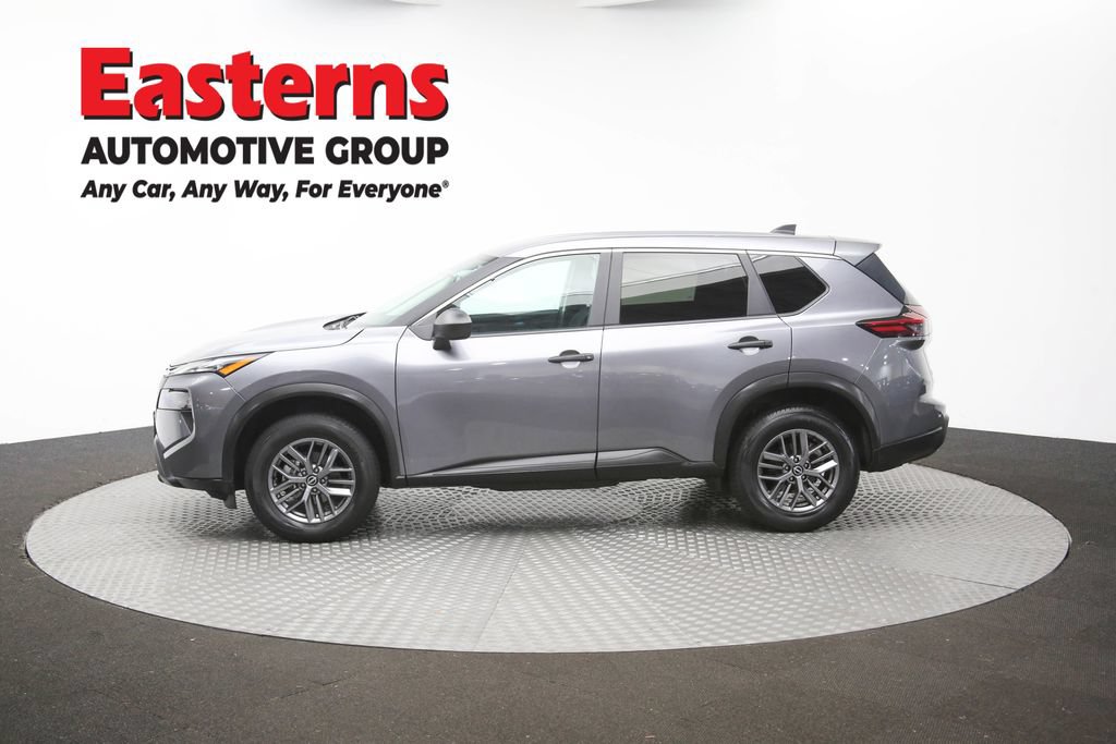 Used 2024 Nissan Rogue S AWD/4WD image 55
