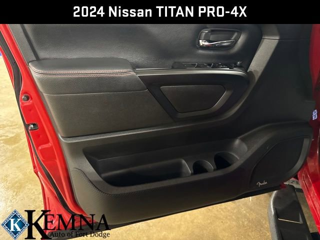 Used 2024 Nissan Titan PRO-4X w/ Pro-4x Convenience Package image 8