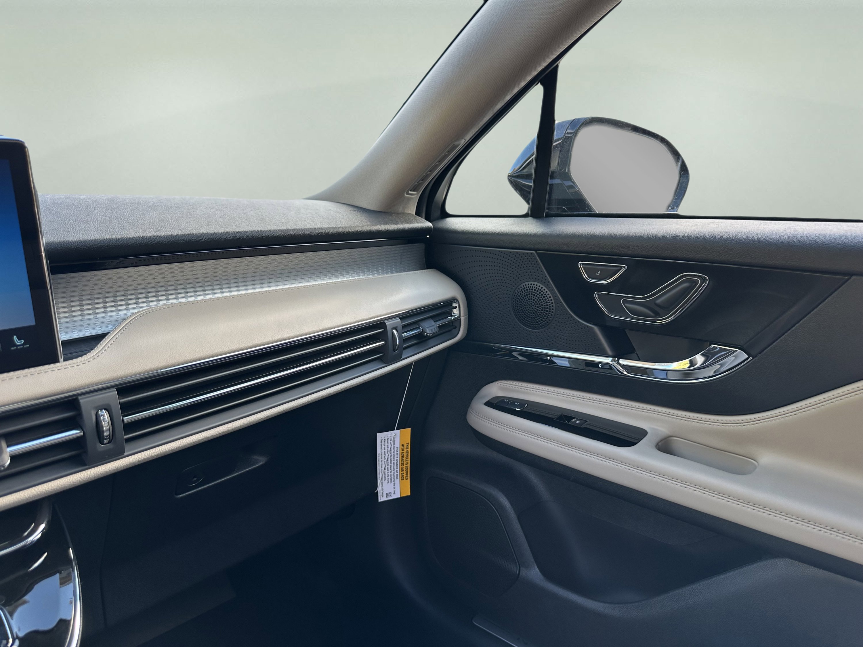 New 2026 Lincoln Corsair Premiere image 15