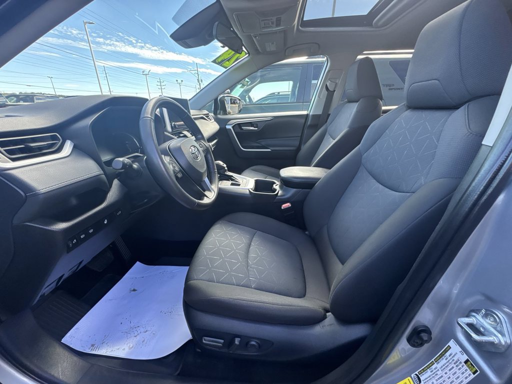 Used 2024 Toyota RAV4 XLE w/ Convenience Package AWD/4WD image 17
