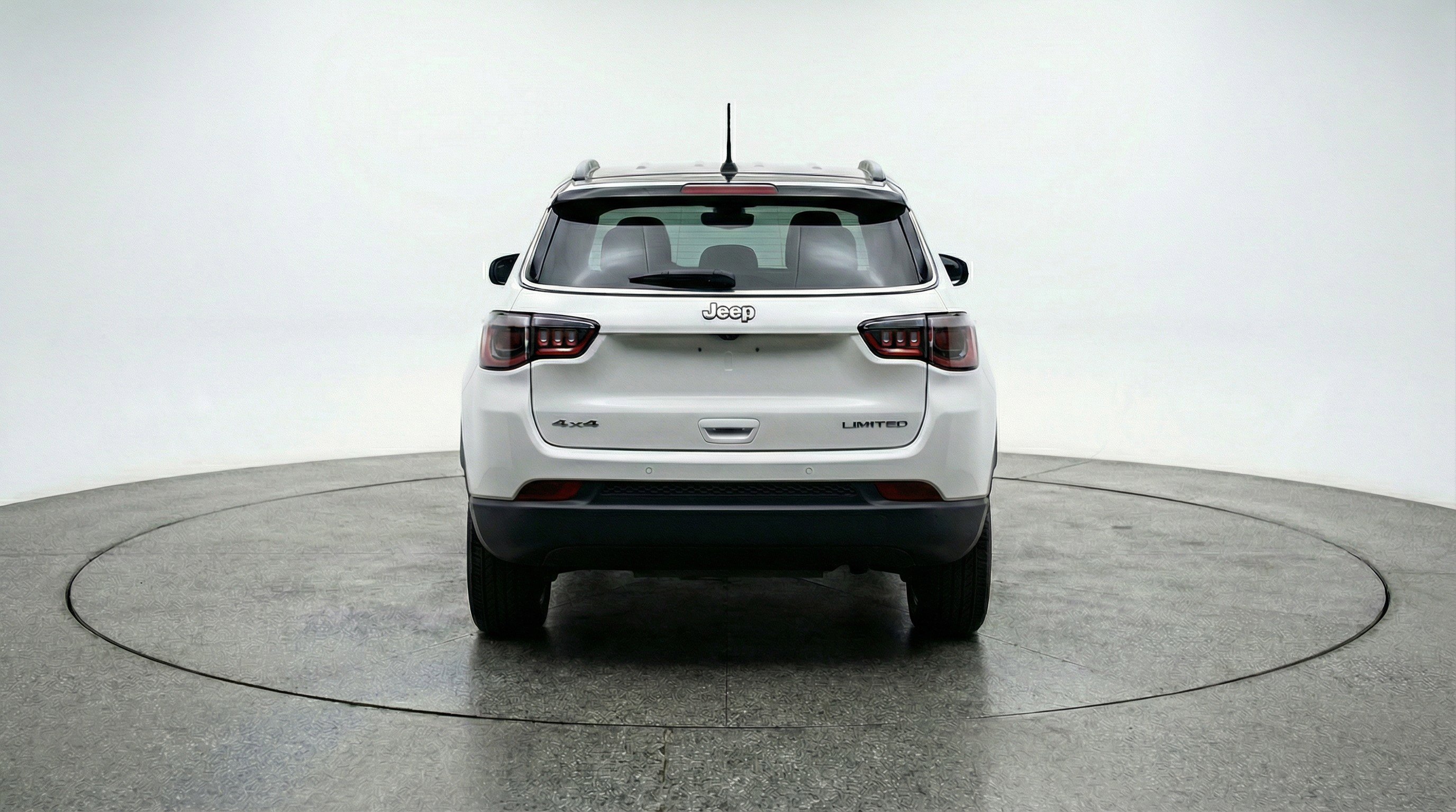 Used 2025 Jeep Compass Limited AWD/4WD image 7