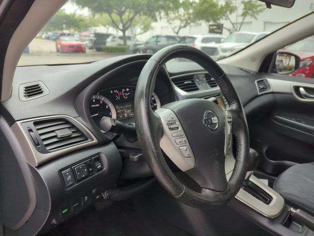 Used 2015 Nissan Sentra SV FWD image 16