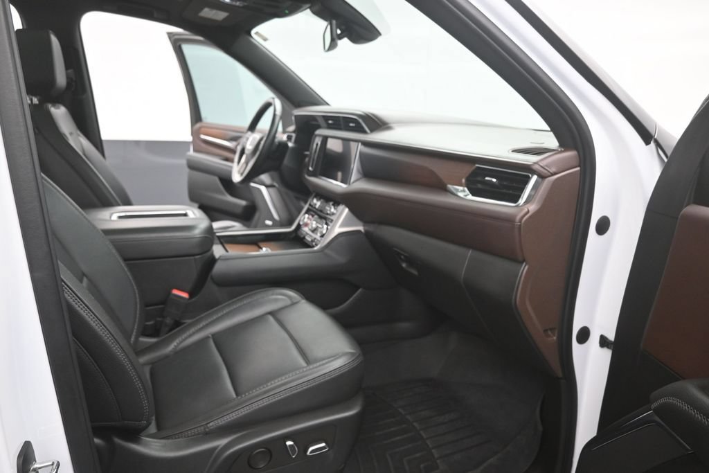 Used 2022 GMC Yukon Denali RWD image 26
