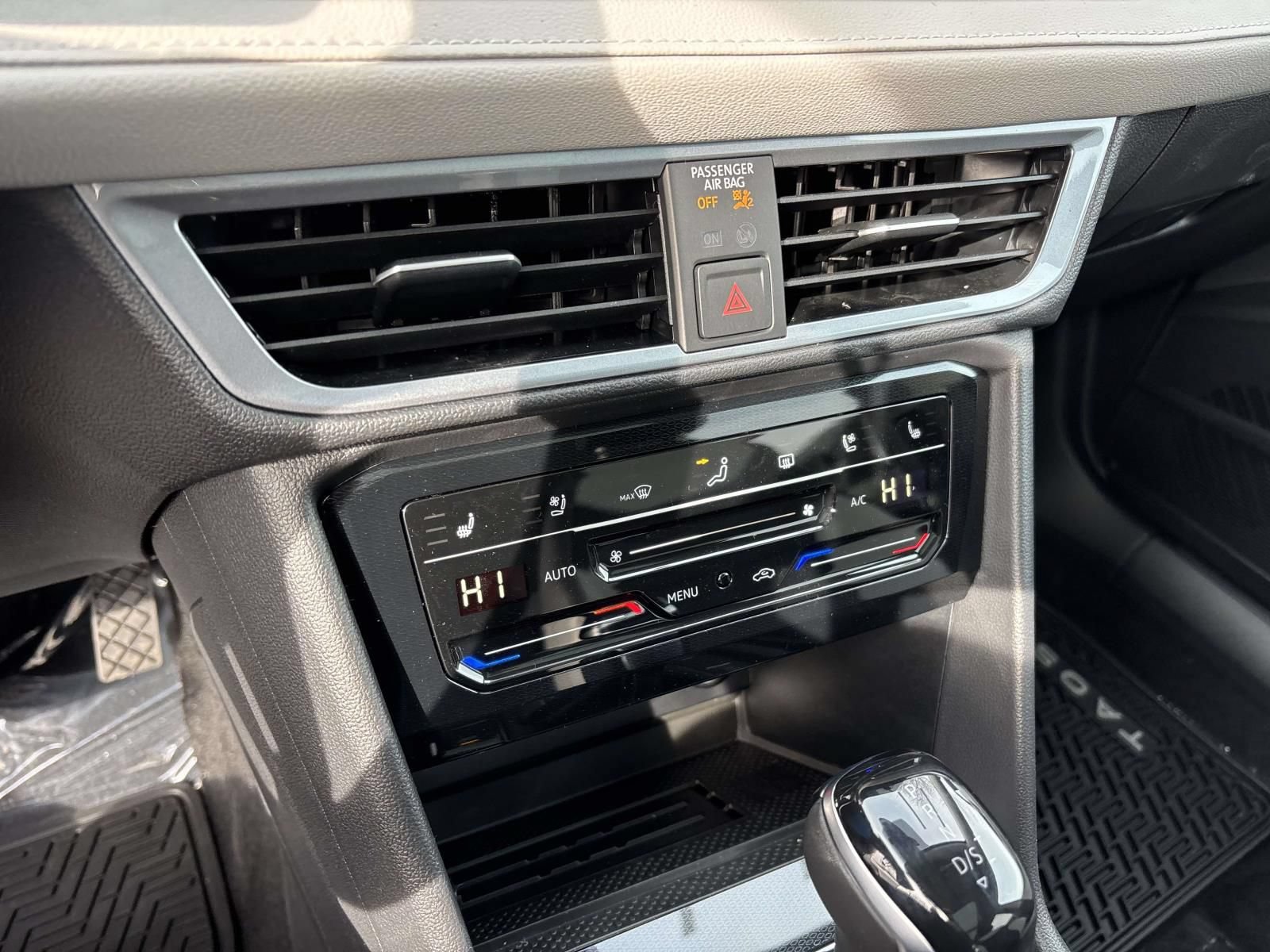 New 2026 Volkswagen Taos SEL AWD/4WD image 21