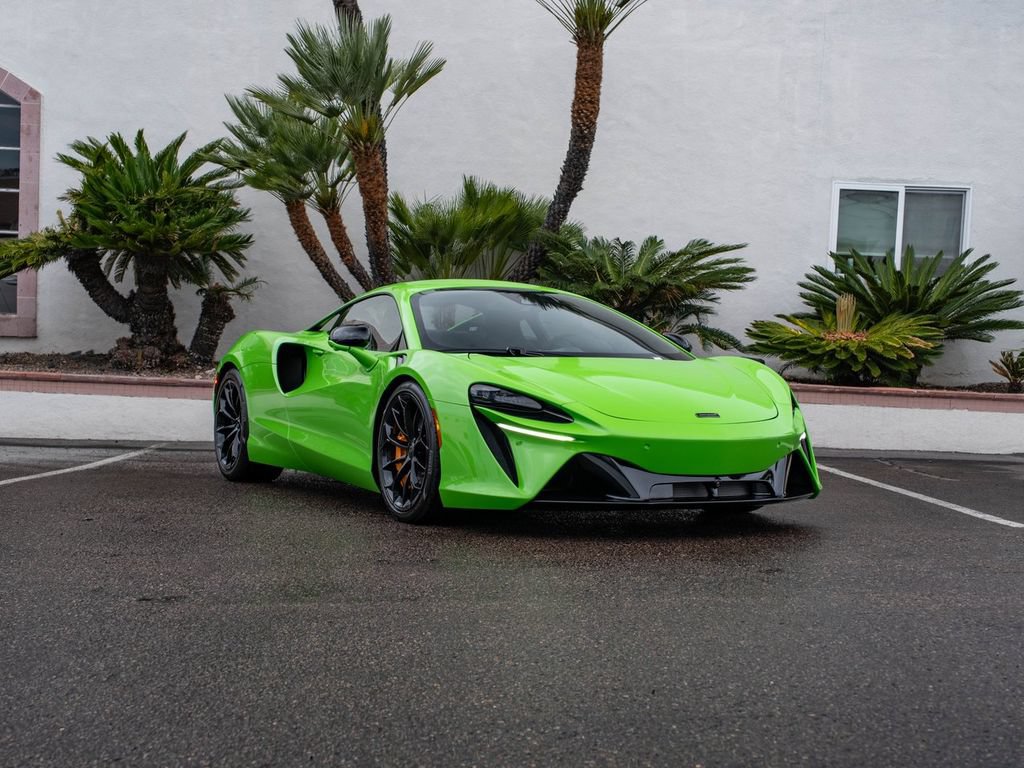New 2026 McLaren Artura RWD image 29