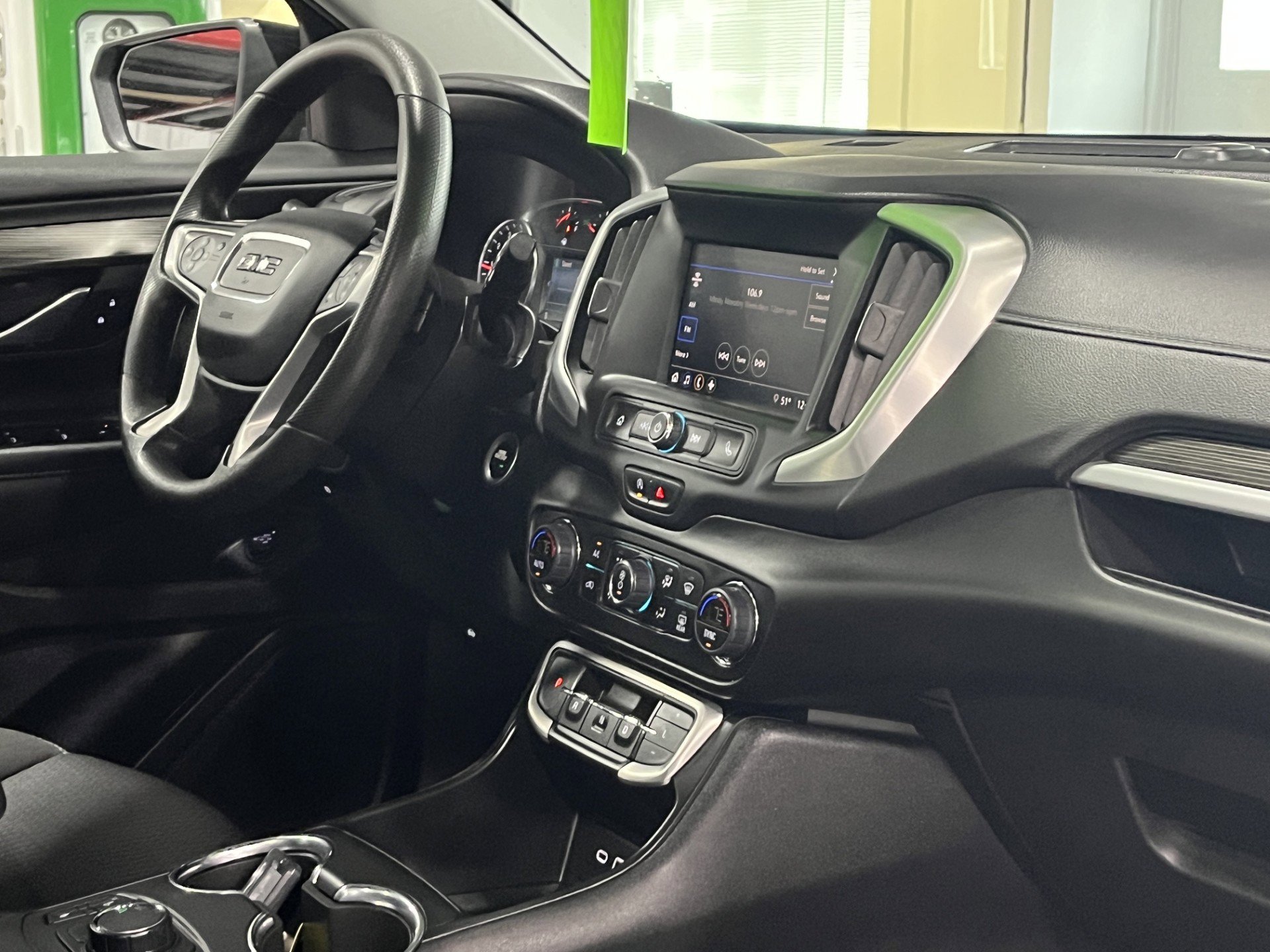 Certified 2023 GMC Terrain SLE w/ Driver Convenience Package image 9