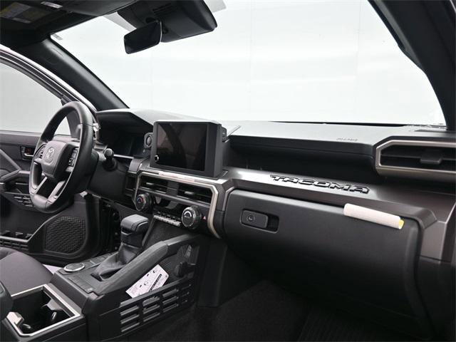 Certified 2025 Toyota Tacoma SR5 image 27