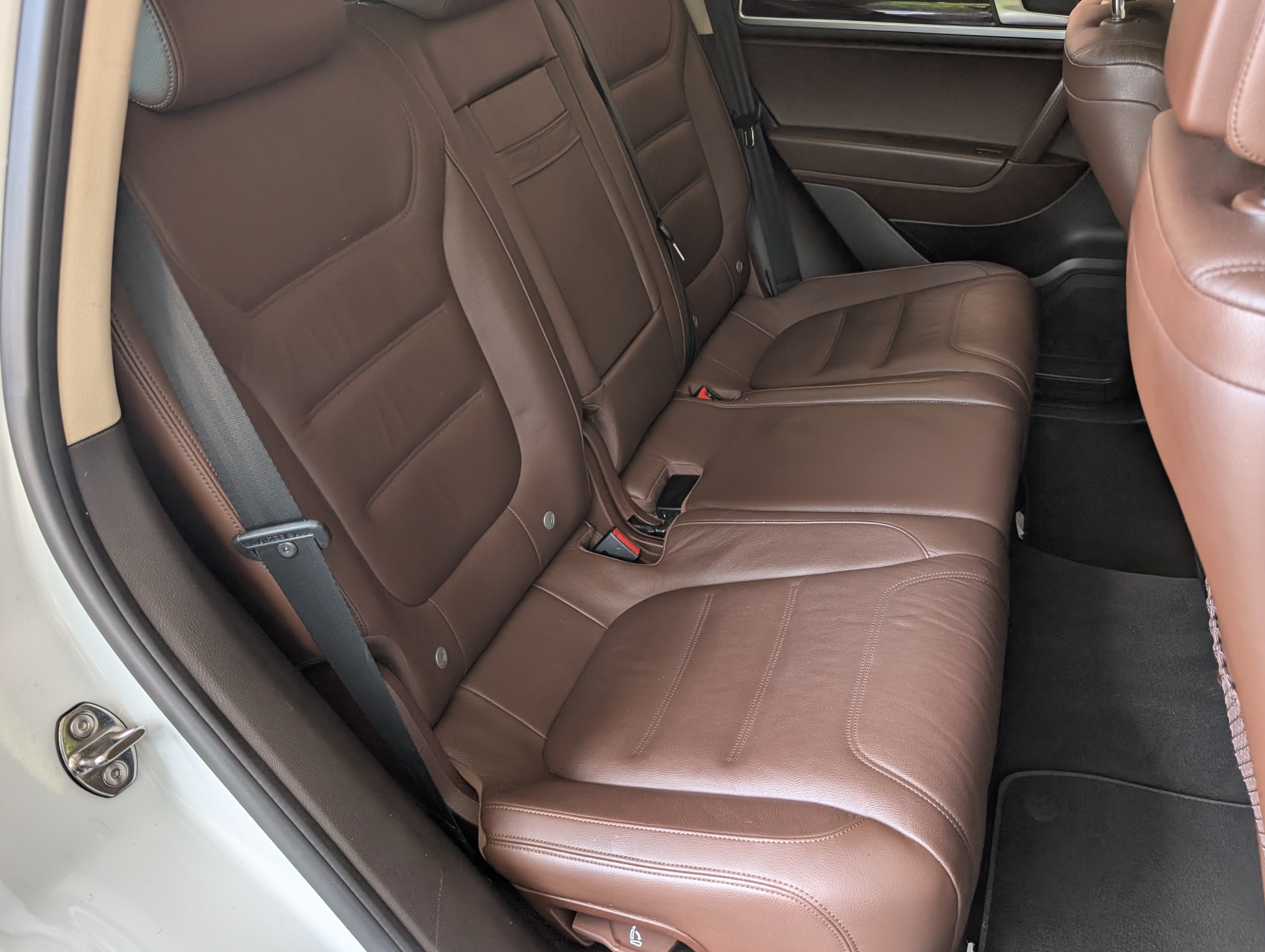 Used 2014 Volkswagen Touareg Executive AWD/4WD image 22