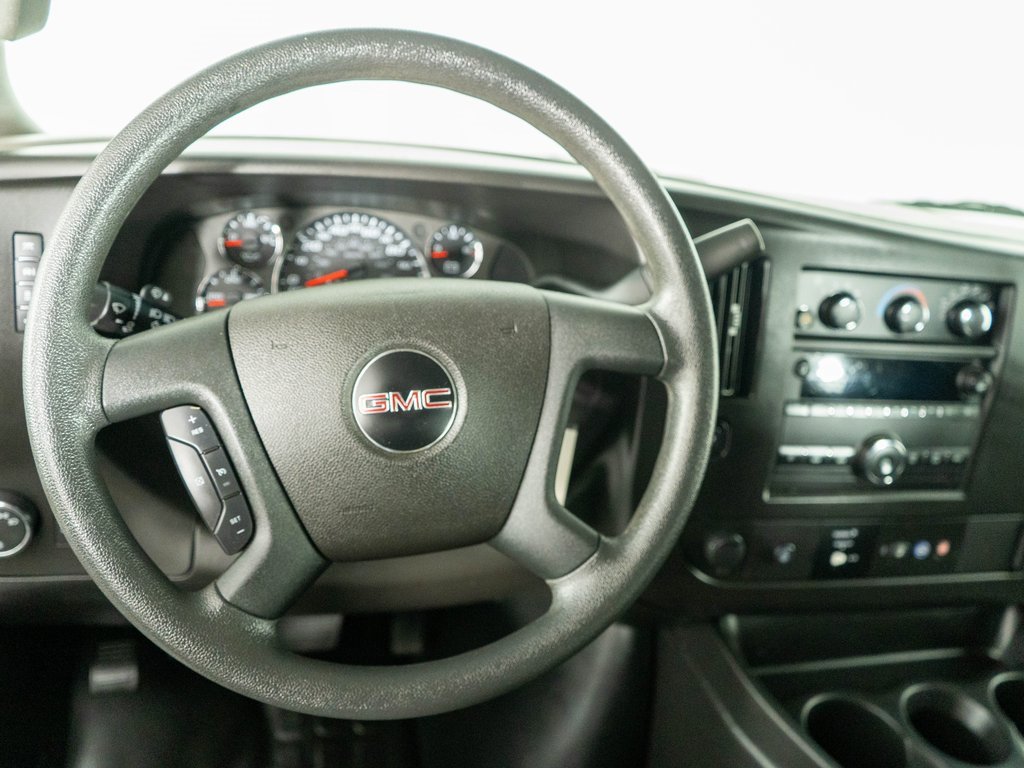 Used 2022 GMC Savana 2500 w/ Driver Convenience Package image 8