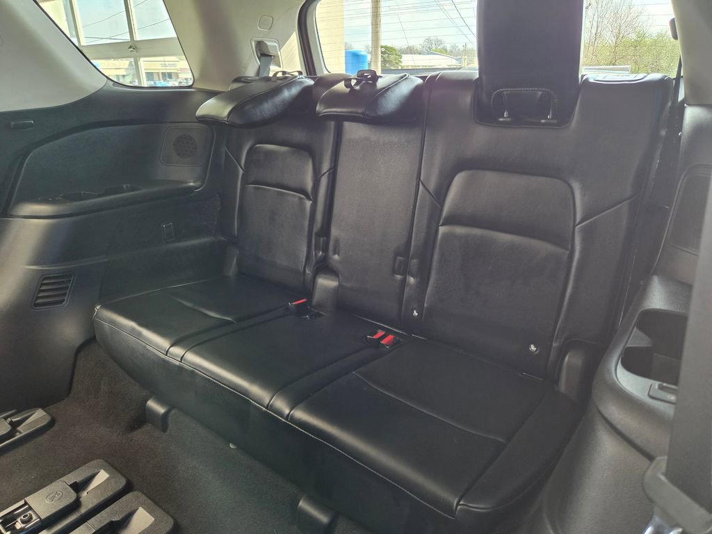 Used 2022 Nissan Pathfinder Platinum w/ Cargo Package image 31